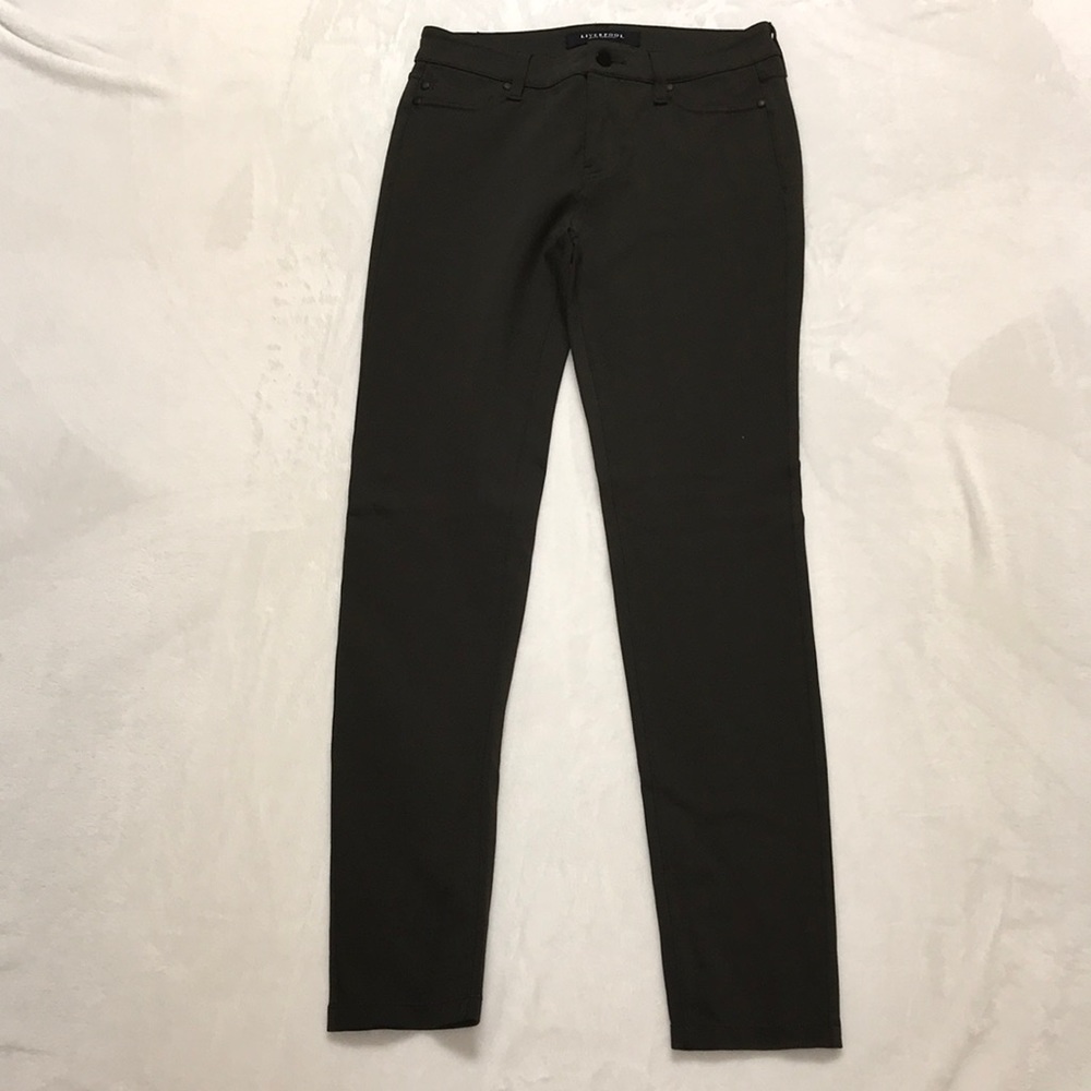 Army green skinny pants/Jeans